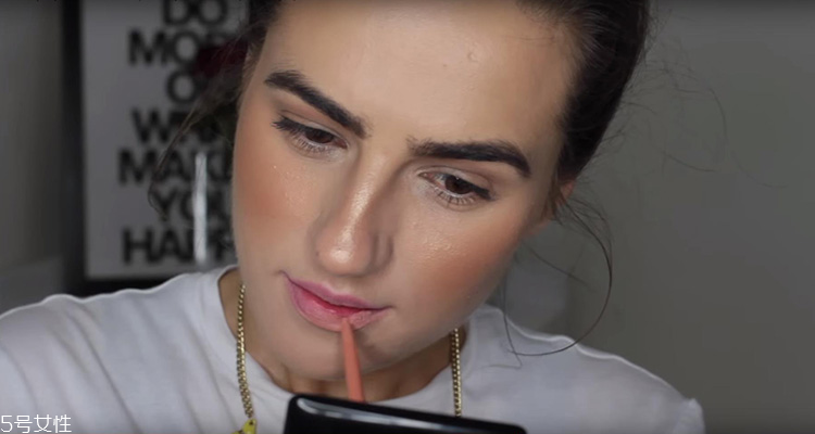 sleek���ǲ�Ʒ����Щ sleek�͹����ſ��۲�ױ�̵�